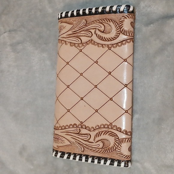 Hand Tooled cowhide leather wallet western cow - Picture 7 of 9